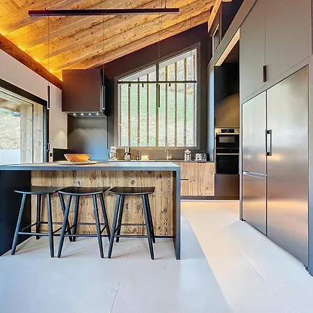 Alto - - Proche Centre Chalet *